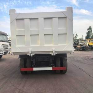 Camion à benne basculante personnalisé de 6,4 tonnes, 400 CV, transmission automatique, pour travaux de construction et d'exploitation minière - Product Image 2