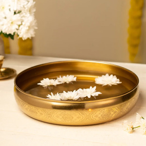 Diseño único Forma redonda Latón macizo Urli La mejor calidad Tamaño personalizado Flor de latón Urli para boda - Product Image 6