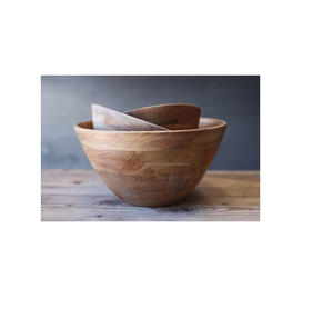 Cuencos rústicos respetuosos con el medio ambiente pulidos de madera, diseño de utensilios de cocina para interiores, ensaladeras con diseño pulido y personalizado disponible - Product Image 1