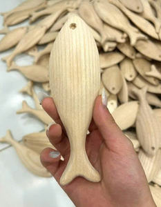 Sculpture décorative de poisson en bois, fabriquée en bois, adaptée à la décoration intérieure, aux restaurants, aux hôtels et au design d'intérieur - Product Image 2