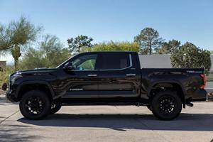 Mileage 2023 Limited 4x4, Caja de Cambios Automática, Título Limpio, Sin Accidentes, con Bajo Kilometraje, Listo para Usar - Product Image 4