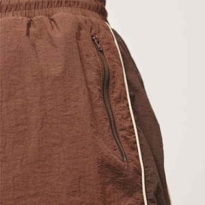 Nouveautés Vêtements de plein air Shorts de plage en coton pour hommes Vêtements de plage Vente directe d'usine Vêtements d'été Shorts de plage - Product Image 1