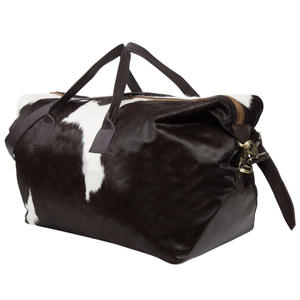 Sac de voyage en cuir de vachette chocolat et blanc à la mode avec fermeture à glissière - Product Image 3