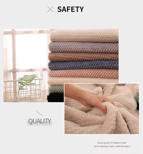 Vente en gros 100% polyester doux fausse fourrure velours peluche velours tissu chaîne tricoté non-tissé avec fil teint motif pour canapés - Product Image 2