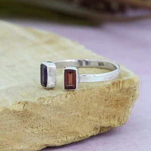 แหวนพลอยแอเมทิสต์และโกเมนธรรมชาติสเตอร์ลิงเงินสองก้อนอัญมณีพลอยเทียมสำหรับผู้หญิงของขวัญคู่รัก - Product Image 3