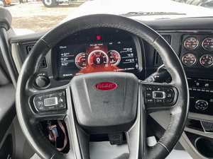 Camion semi-remorque Classic Sales 2025 589 Sleeper - 510 CV, livraison mondiale porte à porte - Product Image 2