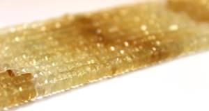 ลูกปัดพลอยซิทรีนธรรมชาติขนาด8นิ้วลูกปัดพลอยเส้นยาวไล่เฉดสี6-6.5มม. ทรงวงล้อเหลี่ยมเพชรพลอยยางรถยนต์1เหลี่ยม - Product Image 2