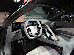 Vehículo Eléctrico MG Cyberster, Potencia de 231 kW, Autonomía de 501 km, 2 Puertas, 2 Asientos, Roadster - Product Image 4