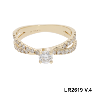 Anillo de compromiso cruzado de diamantes de 0.8CTW de oro de 14 quilates con elegante piedra central y diamantes de acento de juego de pavé - Product Image 1