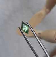 Escudo de pastilla de turmalina verde natural Forma elegante Piedra preciosa suelta verde facetada de Brasil Proveedor al por mayor joyería a precio de fábrica