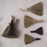 Balai miniature classique en fibres végétales naturelles, poils en herbe, manche en bois, écologique, léger, outil de nettoyage domestique pour sols et meubles