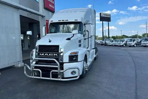 Camion Anthem 64T 2025 à vendre, directement de l'usine, état neuf, boîte de vitesses automatique/manuelle, Euro VI, diesel/essence, conduite à gauche, turbo sombre - Product Image 5