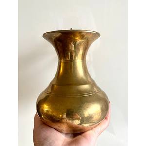 Pichet à eau Vintage en laiton massif/fabriqué en Inde pichet courbé en laiton doré/poignée ornée rustique carafe en laiton - Product Image 5