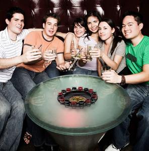 Juego de beber ruleta Juego de vaso de chupito estilo casino para fiestas y eventos - Product Image 6