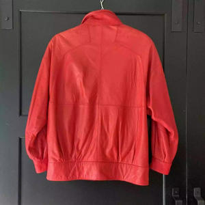 Veste en cuir pour femmes, veste en cuir de haute qualité pour femmes, manteaux en cuir décontractés, unis, d'hiver, grande taille, veste de motard en cuir surdimensionnée - Product Image 3