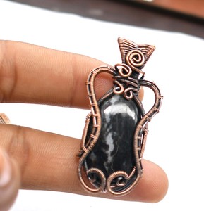 Picasso jaspe fil de laiton enroulé pierre de sang chrétien Vintage fête pendentif collier bijoux à la mode - Product Image 1