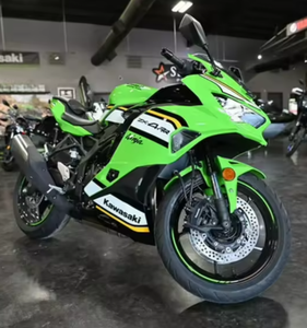 SuperSport Performance 2025 - 2026 ZX-4RR ABS Edición KRT - Product Image 1