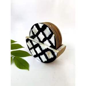 Fabricante Exportador Posavasos de té personalizado Recién llegado Vajilla impresa de madera Star Crafts India Diseño Esteras y almohadillas - Product Image 6