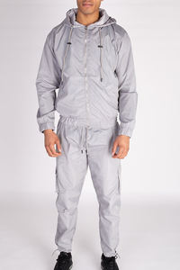 Conjunto cortavientos ligero de secado rápido de 100% poliéster personalizado, chándal cortavientos de nailon con cremallera para hombre - Product Image 4