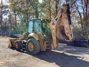 Chargeuse-pelleteuse Caterpillar 420F2/416E d'occasion de qualité supérieure avec roulement de moteur, boîte de vitesses, pompe, moteur - Testée et certifiée - Product Image 4