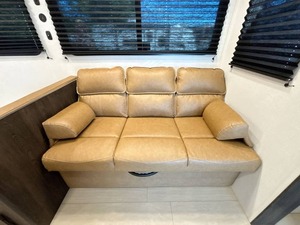Remolque C-r-o-s-s-r-o-a-d-s Z-i-n-g-e-r 3-9-0-D-B usado del 2026, listo para la venta - Product Image 2
