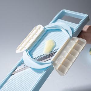 Trancheuse à légumes Julienne <span class=keywords><strong>XL</strong></span> Premium 4,0 mm avec protection brevetée, idéale pour une découpe rapide et sûre de diverses légumes - Product Image 2