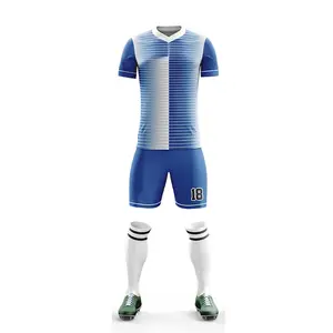 Uniforme de football professionnel conçu pour les clubs et les ligues Graphiques sublimés durables Polyester durable Ajustement confortable - Product Image 1