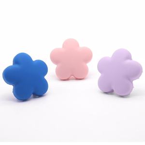 Pet Bathing and Grooming Brush for Dogs and <b>Cats</b> <b>Massaging</b> Animal Cleaning Supplies - Product Image 6