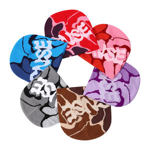 Gorro de punto clásico con ajuste flexible para exteriores y ropa casual. - Product Image 2