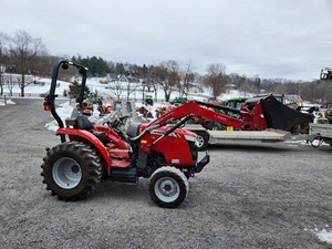 Tractor Agrícola Diésel Massey-Ferguson 1740 de 40HP Listo para la Venta - Product Image 4