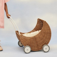 Poussette pour poupées en rotin naturel rustique Handwicker, poussette unique pour poupées, Moon Strolley, prix intéressant, fabriqué en usine au Vietnam