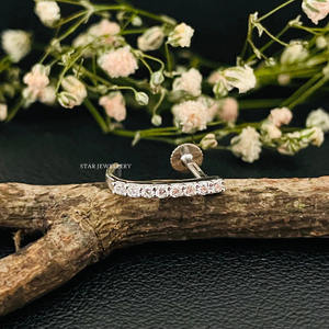 Pendientes de barra de diamantes naturales de oro macizo de 14 quilates, joyería fina de medio aro. - Product Image 2