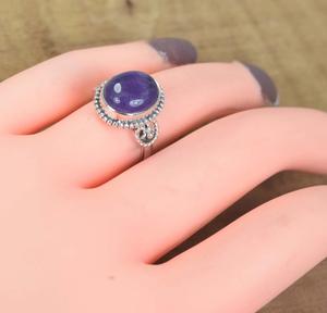 Bague fine en argent 925 faite à la main pour femme avec pierre précieuse d'améthyste coupe ovale Source directe pour mariage ou usage quotidien - Product Image 4