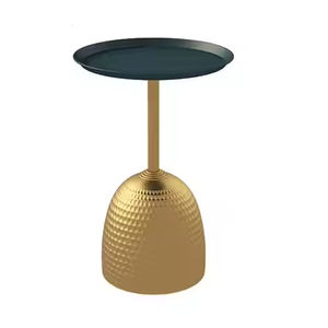 Meilleur design Table à vin Finition dorée Fabriquée à la main Table centrale Mobilier Villa Café Table d'appoint en métal Hôtel et restaurant - Product Image 2