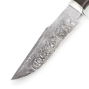 Couteau de chasse en acier Damas à manche gravé en laiton et cuivre couteau de chasse avec cuir de vache vente en gros - Product Image 3