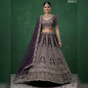 Espejo de Mano Gracioso y Pesado con Dupatta, Espejo Artesanal Real, Trabajo Tradicional Moderno, Lehenga Choli de Novia, Longitud Regular, para Fiesta - Product Image 1