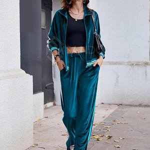 Pakistan Manufacturer Custom <b>Velvet</b> <b>Tracksuit</b> for Women Plus Size Low MOQ for Winter - Product Image 3