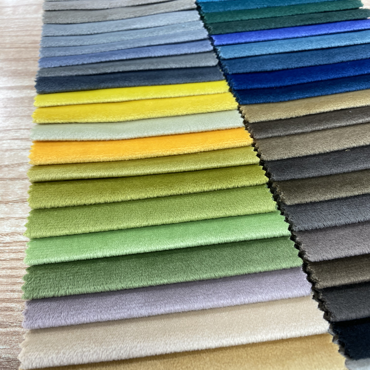 100% Polyester Super Soft Plain Color Low Moq Modern Knitted Sofa Cover Upholstery Holland Velvet Fabric for Furniture Textile