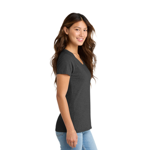 T-shirt classique à col en V pour femmes |   Haut en coton confortable |   Conception personnalisée OEM et commandes en gros - Product Image 2