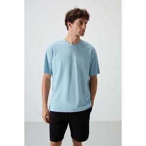 เสื้อยืดผู้ชายพิมพ์ลายทรงโอเวอร์ไซส์ผ้าฝ้ายเนื้อหนาสีฟ้าอ่อน - 88364 - สีฟ้าอ่อน - Product Image 4