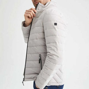 Chaqueta acolchada cálida de invierno con estampado completo personalizada OEM, chaqueta acolchada gruesa de doble cara Reversible para hombres - Product Image 3