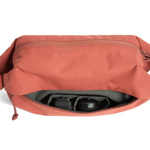 กระเป๋าคาดเอวคุณภาพสูงแบบสั่งทำสำหรับผู้ชายและผู้หญิง ดีไซน์เรียบง่าย พร้อมเข็มขัด มีหลายขนาดและสี วัสดุที่ดีที่สุด ขายส่ง - Product Image 3