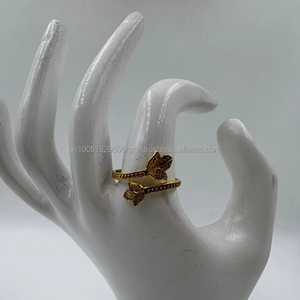 Anillo de latón chapado en oro de inspiración vintage y pendientes de piedras preciosas chapados en oro de 18 quilates, joyería de boda para mujer - Product Image 1