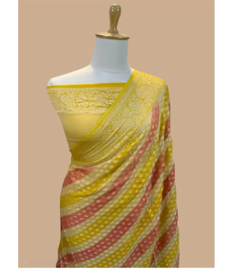 Sari Banarasi de Chifón Khaddi Puro, Tela Fina con Intrincado Tejido Zari, Lujoso y Elegante, para Fiestas, Protección Solar, Secado Rápido - Product Image 3