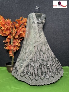 Lehenga choli กระโปรงยาวผ้าปักเลื่อมงานปาร์ตี้ที่มีน้ำหนักเบาสำหรับงานแต่งงานในฤดูหนาว - Product Image 2