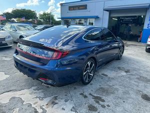 2022 Hyun-dai Sonata SEL Plus FWD Certificado Limpio y bastante usado RHD/LHD Caja de cambios automática Izquierda Cuero oscuro Turbo Electric ACC - Product Image 2