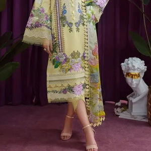 Vente en gros de robes d'hiver en lin 2025 de qualité supérieure pour femmes tenues décontractées 3 pièces en soie pour les fêtes des femmes pakistanaises - Product Image 3