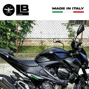 Set di Adesivi in Carbonio per Moto Kawasaki Z800, Protezioni Laterali per Serbatoio, Accessori Decorativi Eleganti - Product Image 4
