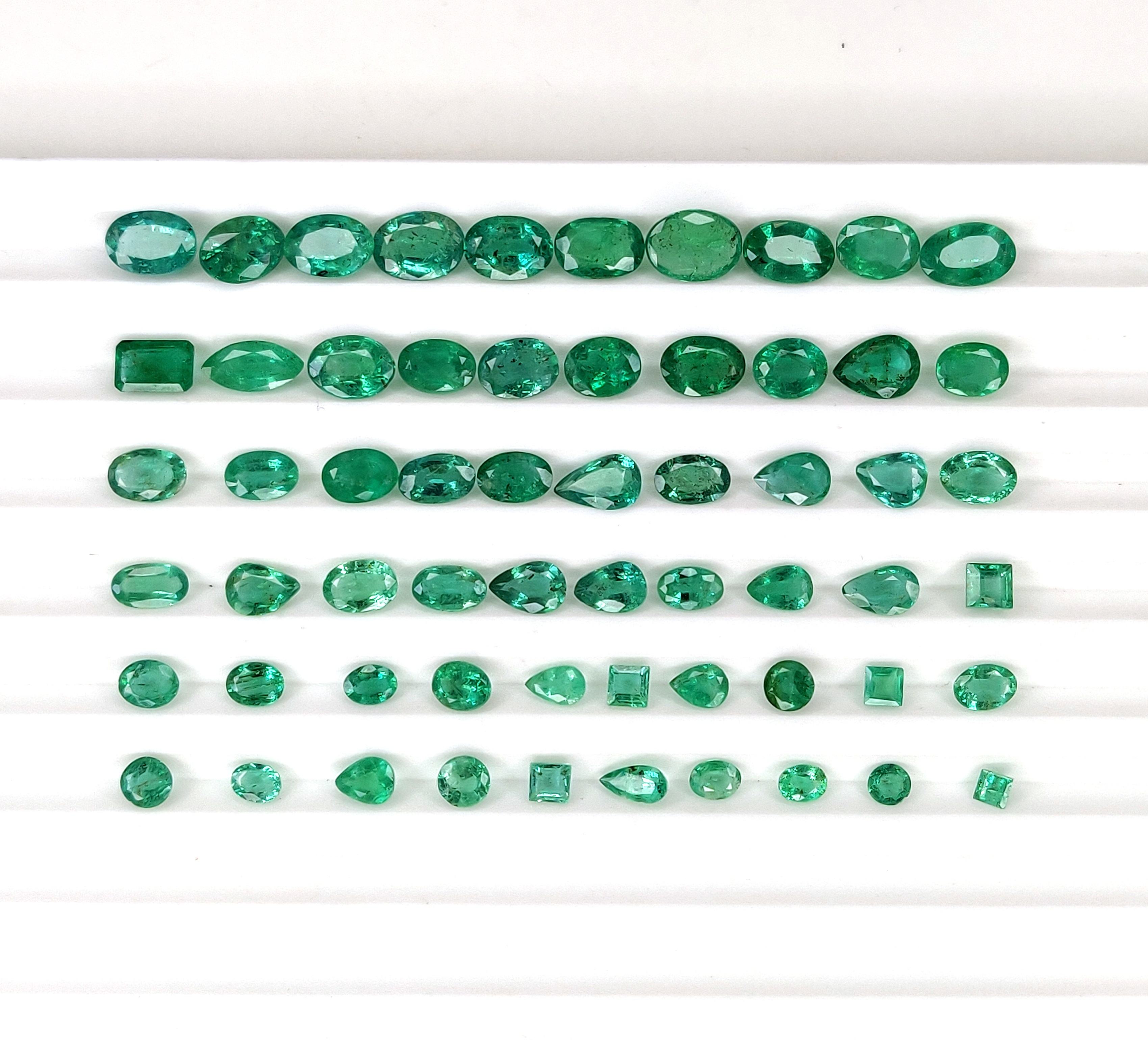 สีเขียวปานกลาง