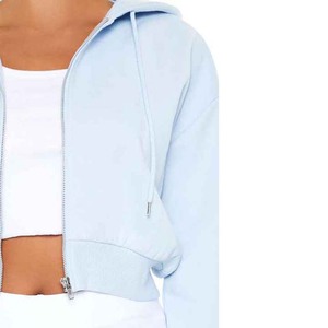 เสื้อครอปมีฮู้ดผ้าฟลีซสำหรับผู้หญิง ฤดูหนาว ผ้าฝ้าย 100% โลโก้ด้านหน้า - Product Image 4